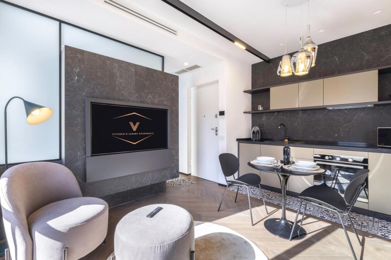 Vittoria'S Luxury Apartment Cagliari Exterior photo